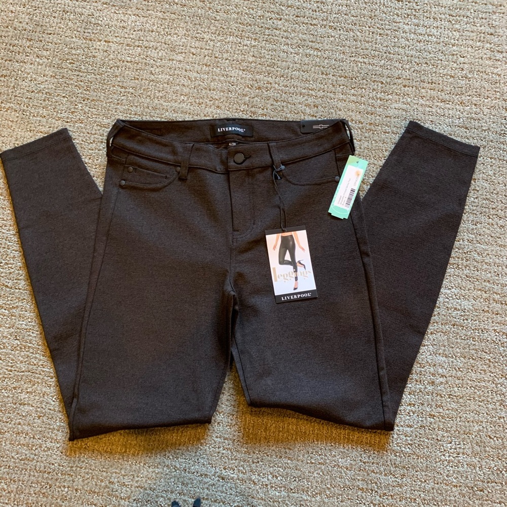 NWT Liverpool Stretchy Skinny Jeans (Jeggings)